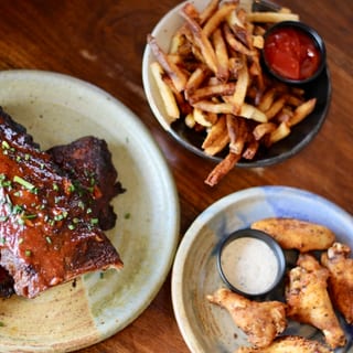 Rib Combo #2, Full Rack, + 5 (bone-in) chicken wings