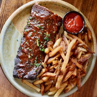 Rib Combo #1, Half Rack + 5 (bone-in) chicken wings
