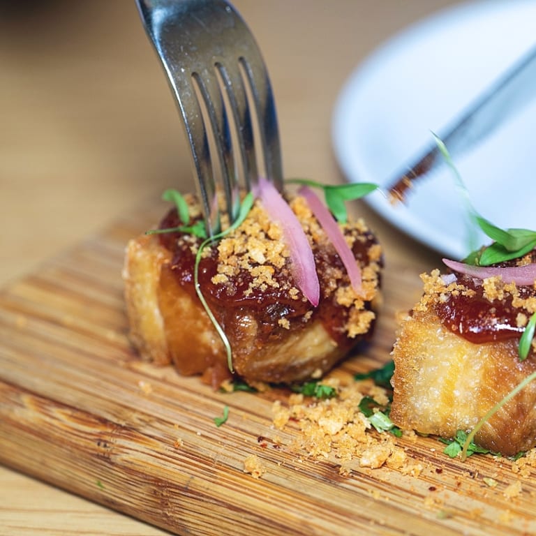 Fresh Salads: Crisp, Flavorful Options